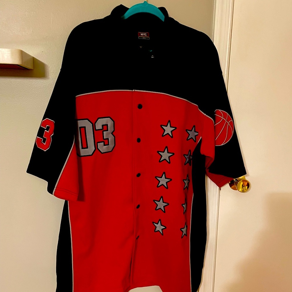 Vintage 90’s 212 NYC embroidered 03 Phila jersey XL